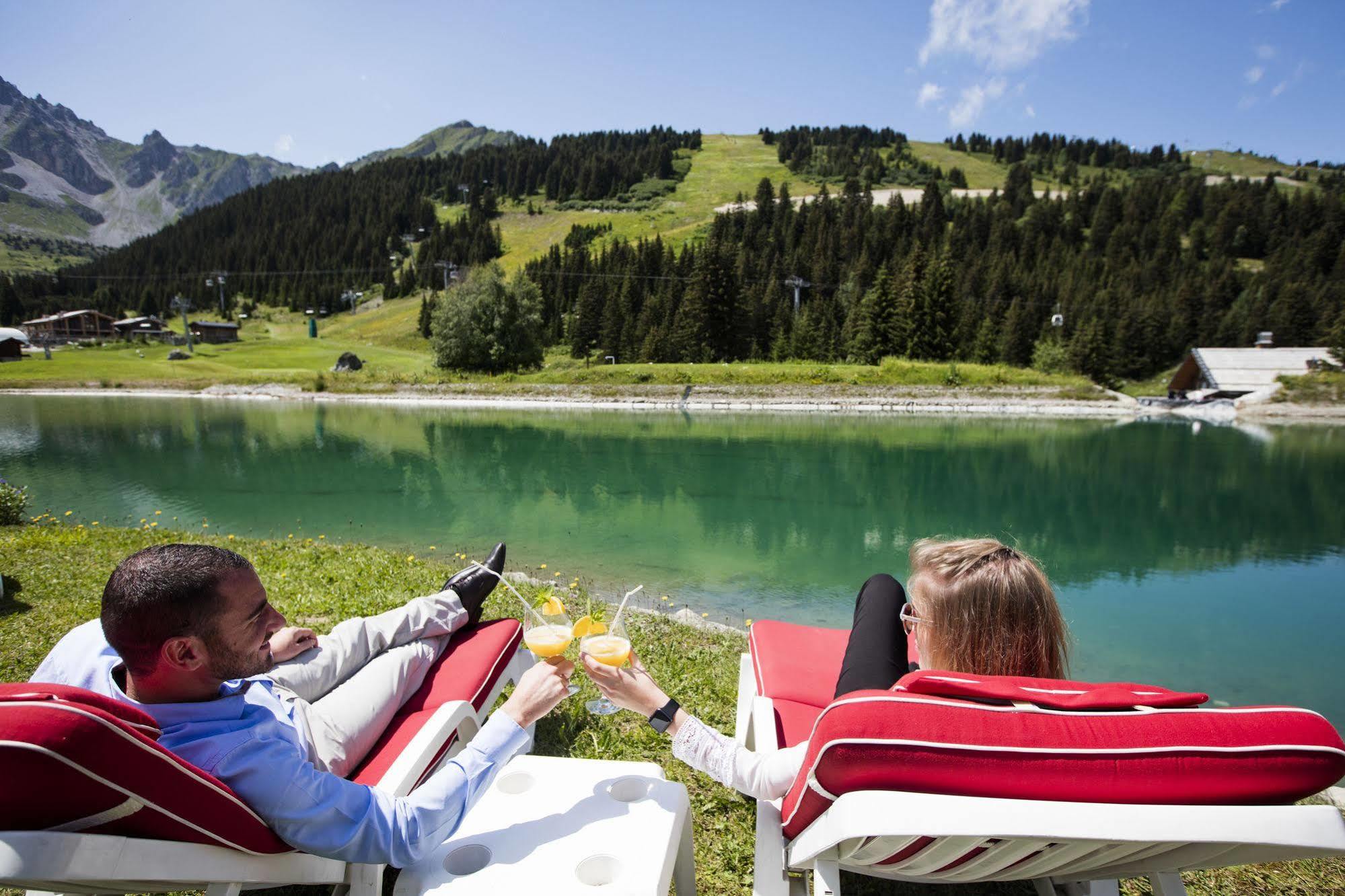Lake Hotel Courchevel 1850 Luaran gambar